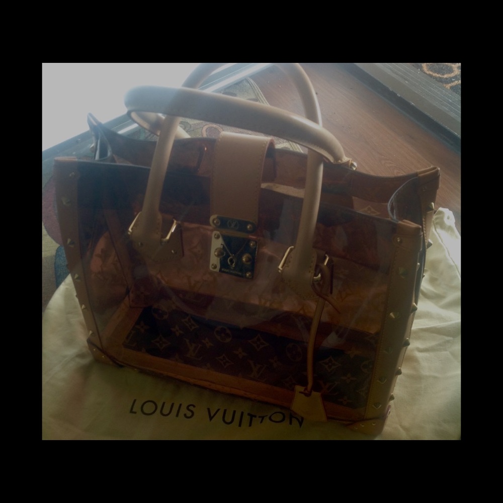 SOLD $1064 LOUIS VUITTON Monogram Ambre Neo Cabas