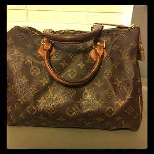 Louis Vuitton Bags - Louis Vuitton speedy bag I think it's a 25 or 30 Louis Vuitton Bags - Louis Vuitton speedy bag I think it's a 25 or 30