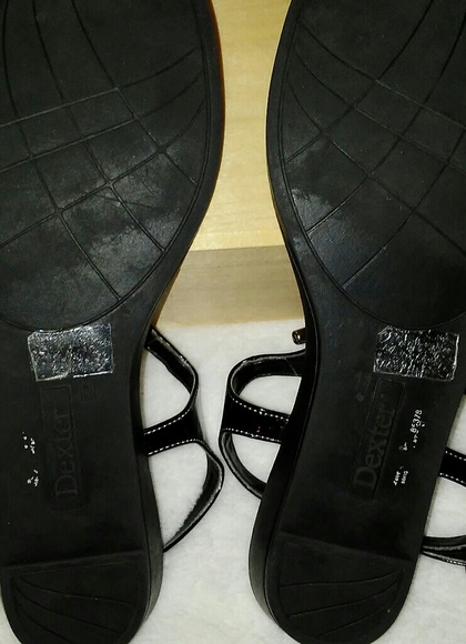 DEXTER - Picture 6 of 7