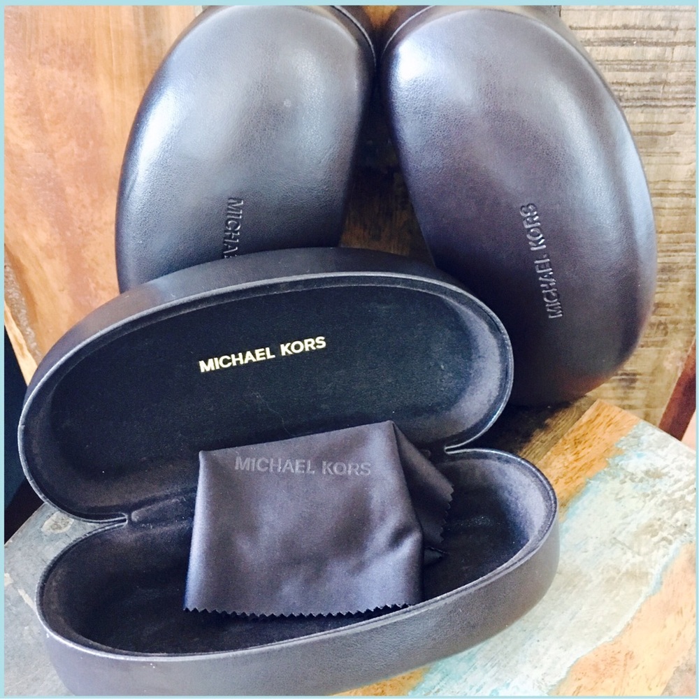 Sale! Sale!! Michael Kors Hardshell Sunglass Case