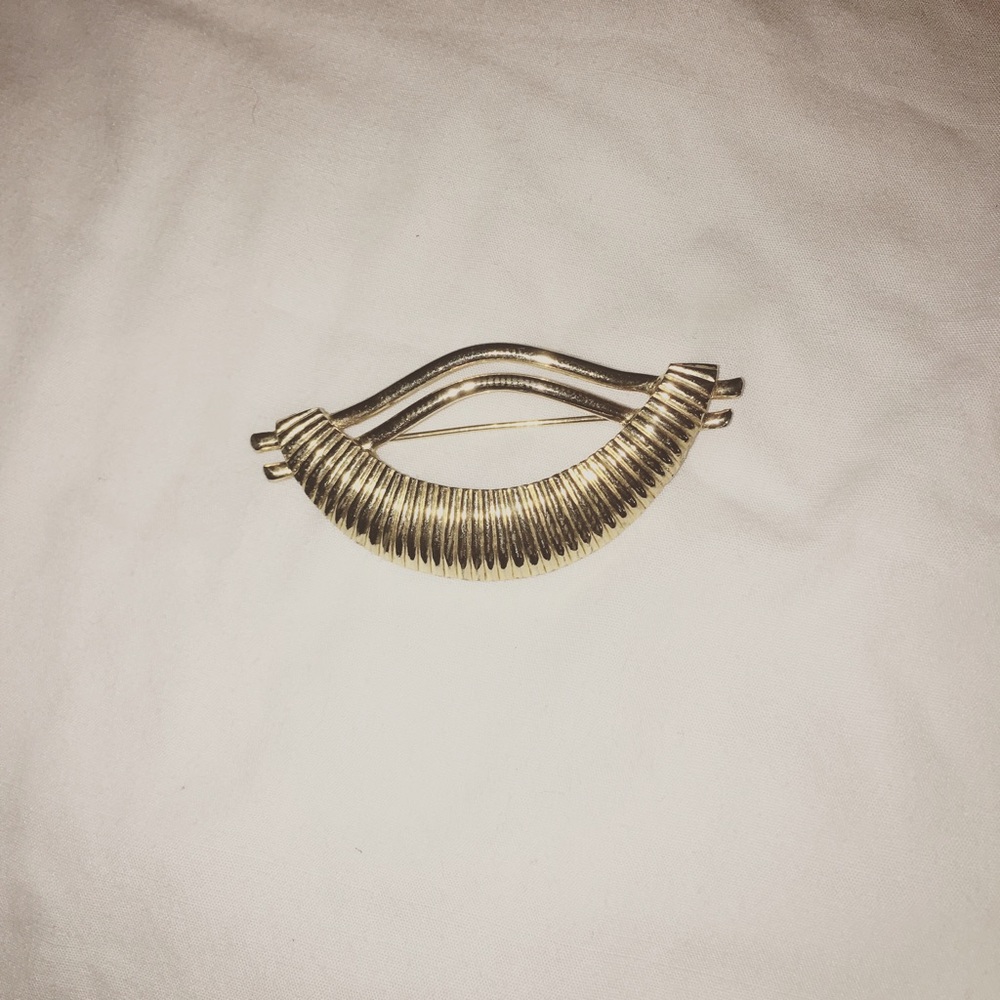 Accent pin, broach, vintage pin,