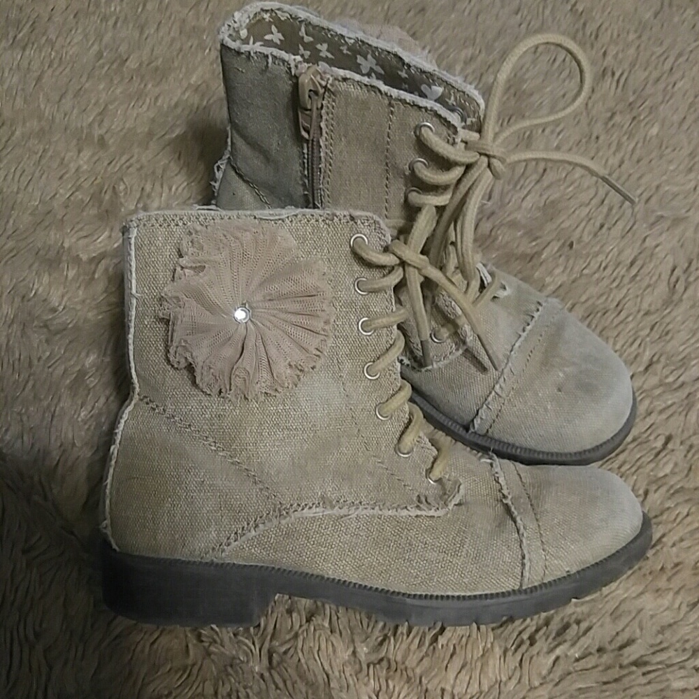 Girls Adorable Canvas Ankle Boots