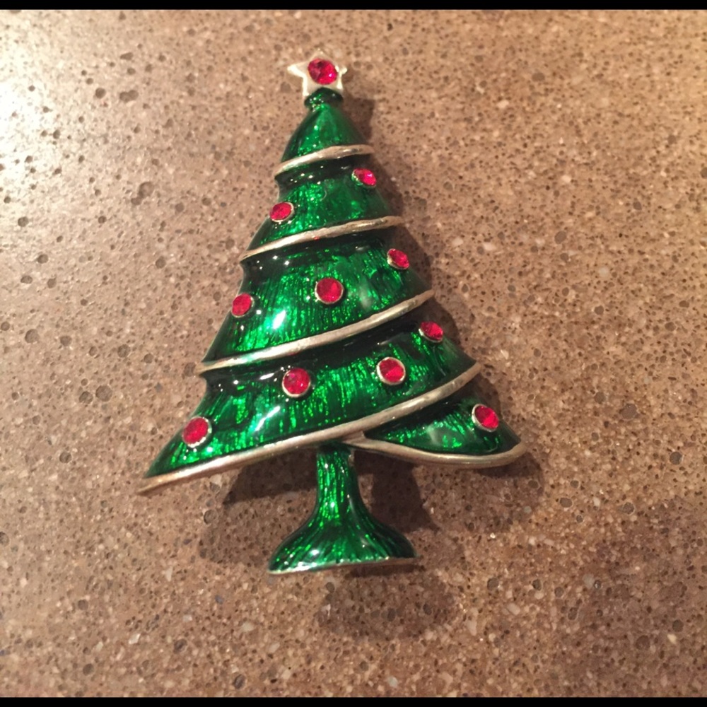 Christmas tree pin