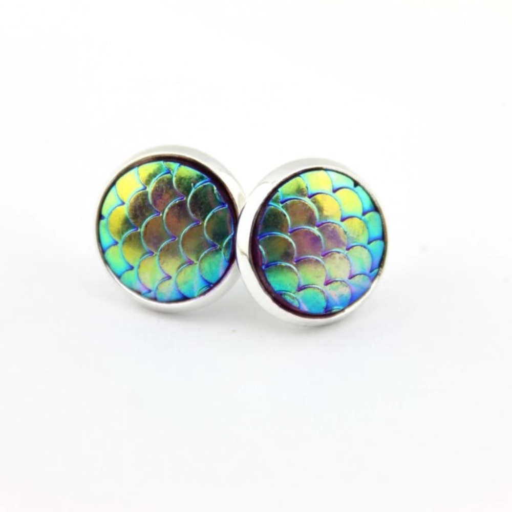 🎉🍾🎊HP!🎉🎊Mermaid scale earrings - Picture 3 of 3