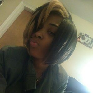 Meet your Posher, Deonna