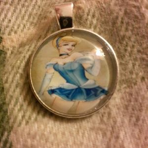Cinderella cabochon and chain