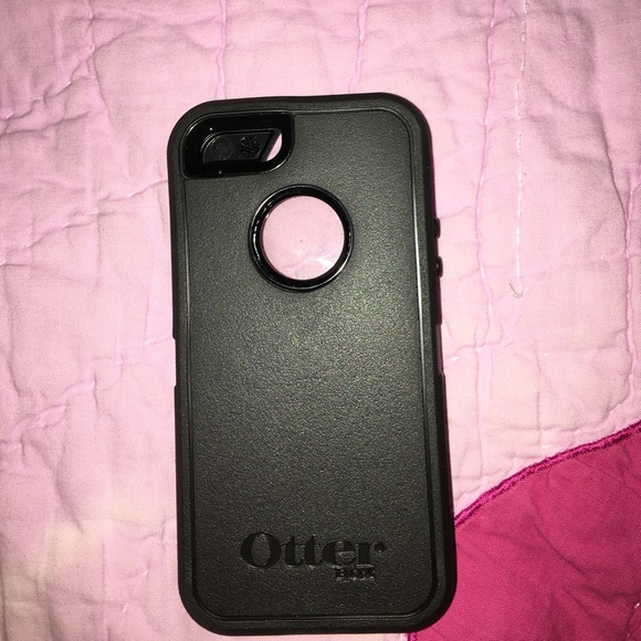 IPhone 5,5S,5SE Black Otter Box - Picture 2 of 4