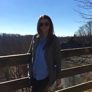 Meet your Posher, Amy