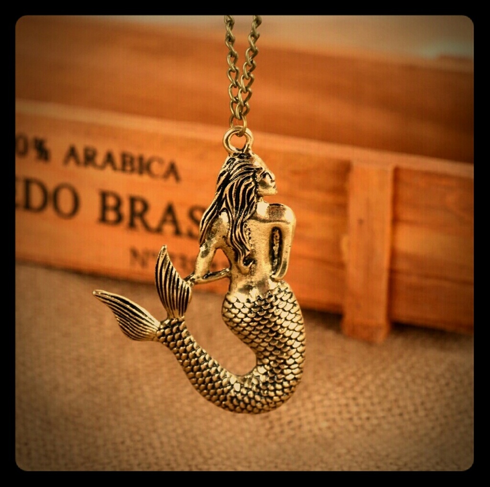 Vintage bronze mermaid necklace