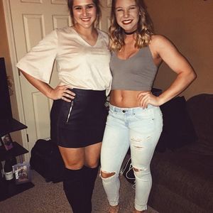 Meet your Posher, Maegan