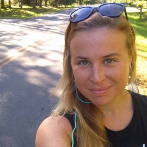 Meet your Posher, Lucie