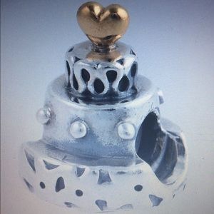 Pandora Cake Charm *RETIRED*