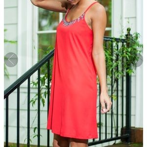 ✨SALE✨Mint Julep Red Leaf beaded top dress