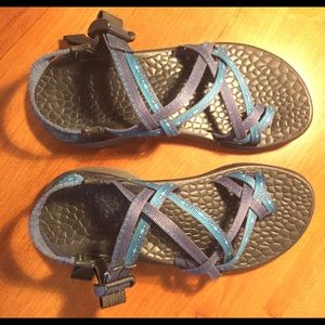 Chacos- great condition!!