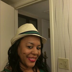Meet your Posher, Chandra