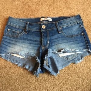 Hollister Low Rise Denim Short Shorts