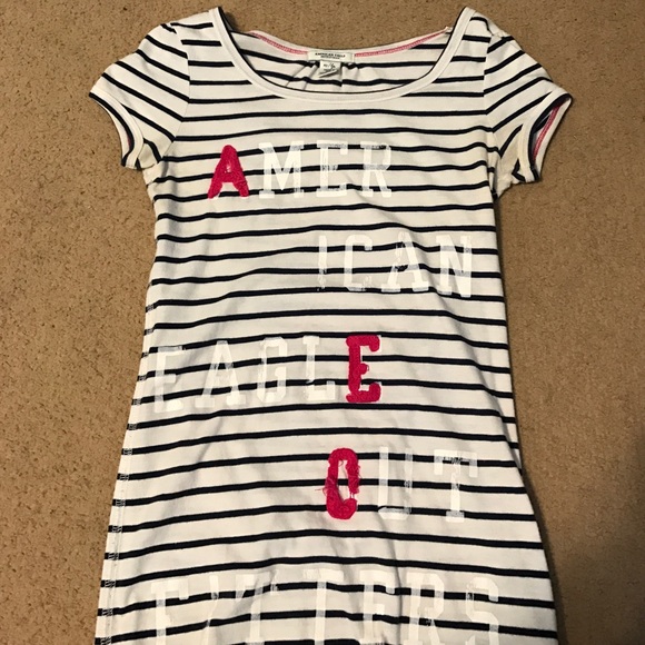 American Eagle Outfitters Tops - AEO tee