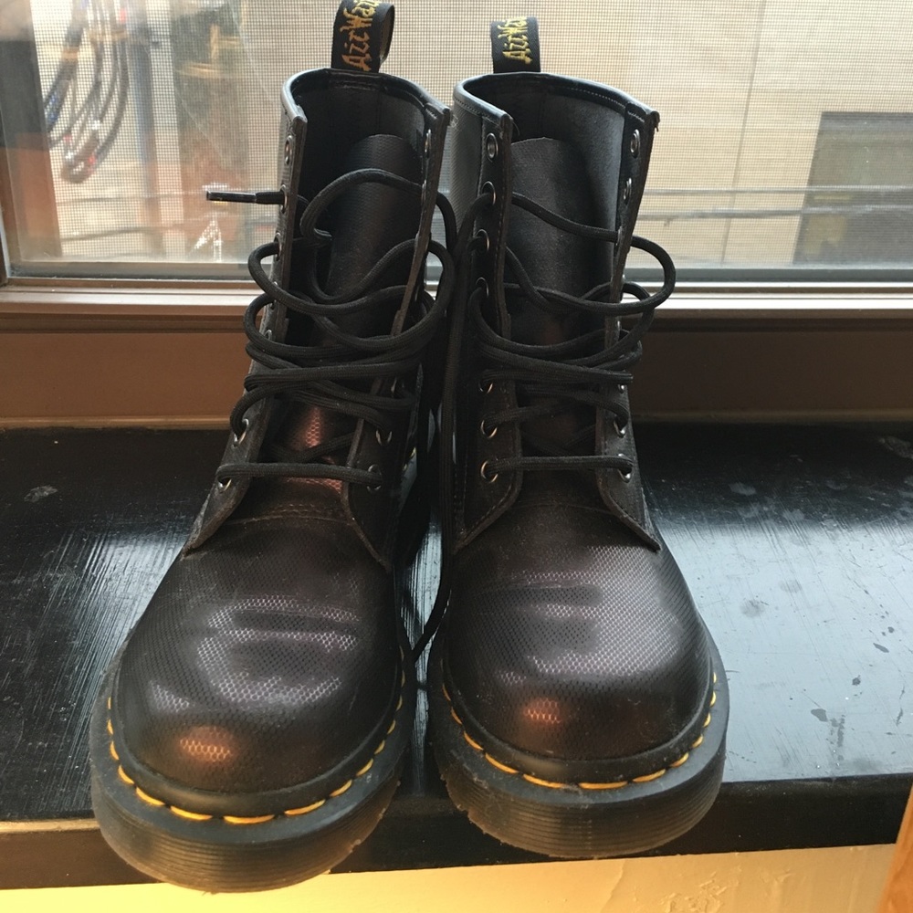 Dr. Martens. New condition, worn once!