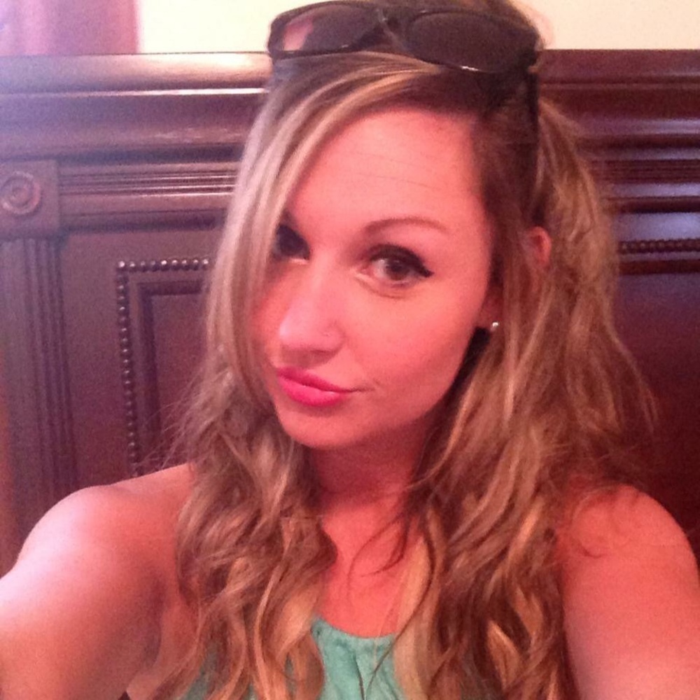 Meet your Posher, Nicole