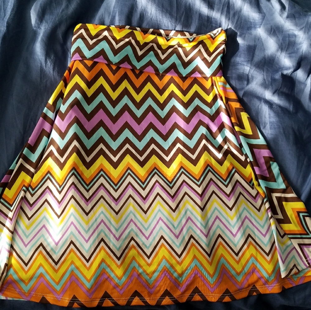 LuLaRoe NWOT Azure skirt!