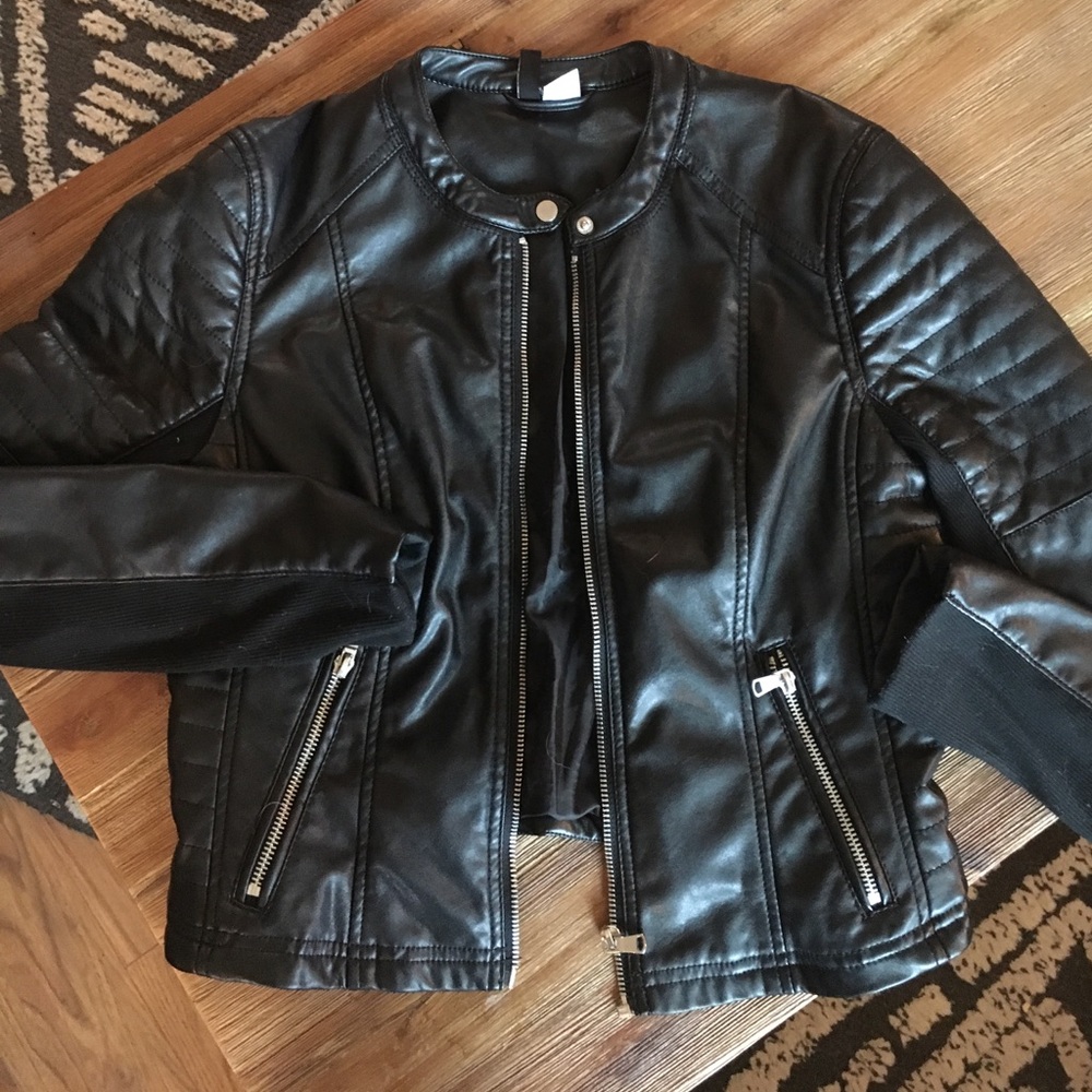 H&M faux leather moto jacket FLASH SALE 😎