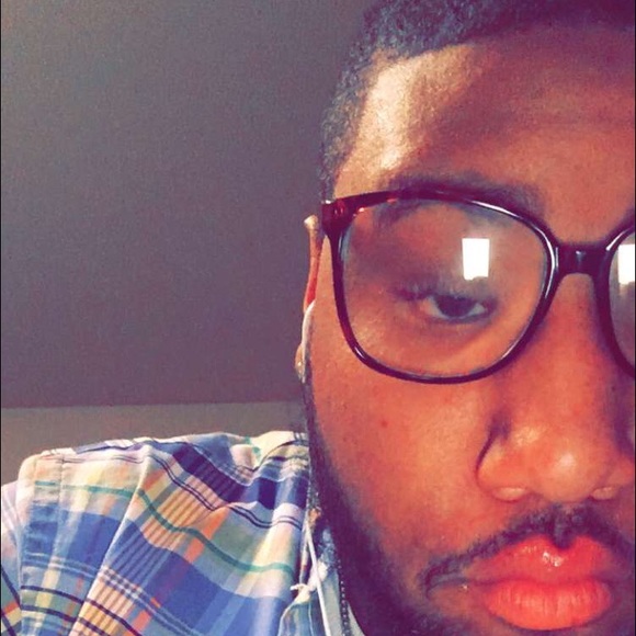 Meet your Posher, Daniel - Picture 1 of 1