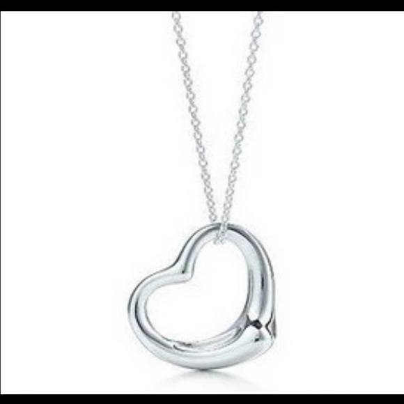 Silver Hanging Heart Necklace ❤️ - Picture 2 of 3