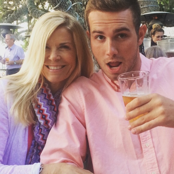 Meet your Posher, Liz - Picture 1 of 1