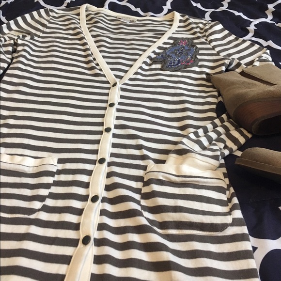 🔥LAST DAY TIL MOVE🔥LOFT button up striped cardi - Picture 2 of 4