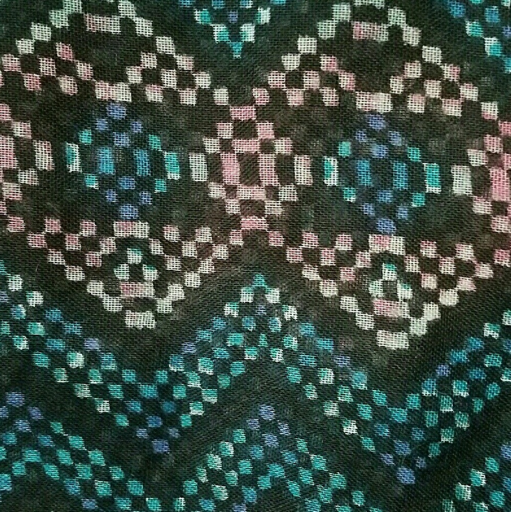 Bundle of 3 infinity scarves! Perfect for spring! - Picture 4 of 6