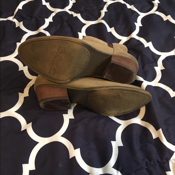 🔥LAST DAY TIL MOVE🔥NWT Nine West tan &brown boot - Picture 2 of 5