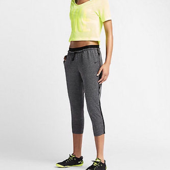 Nike Pants - Nike Cool Touch Dri-Fit Dance Crop Pants