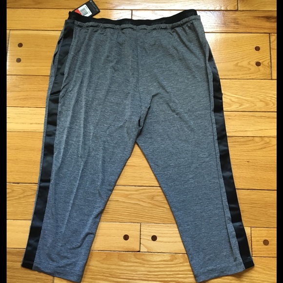 Nike Cool Touch Dri-Fit Dance Crop Pants - Picture 8 of 8