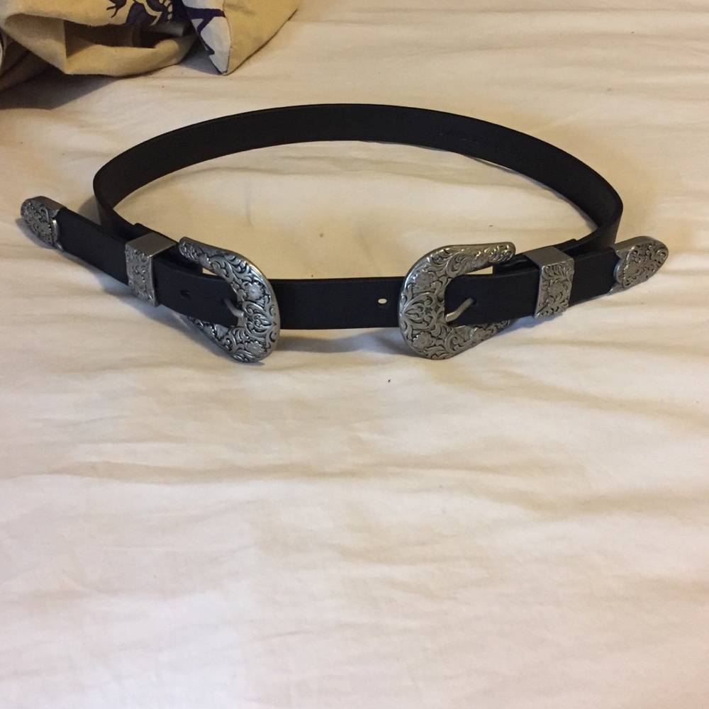 Double buckle belt
