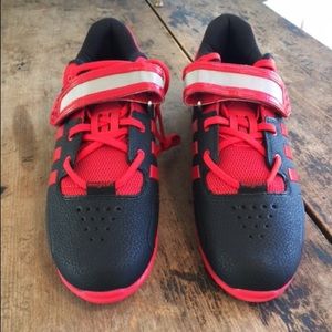 Brand new adidas deadlifting shoes