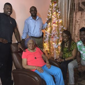 Meet your Posher, Fanga