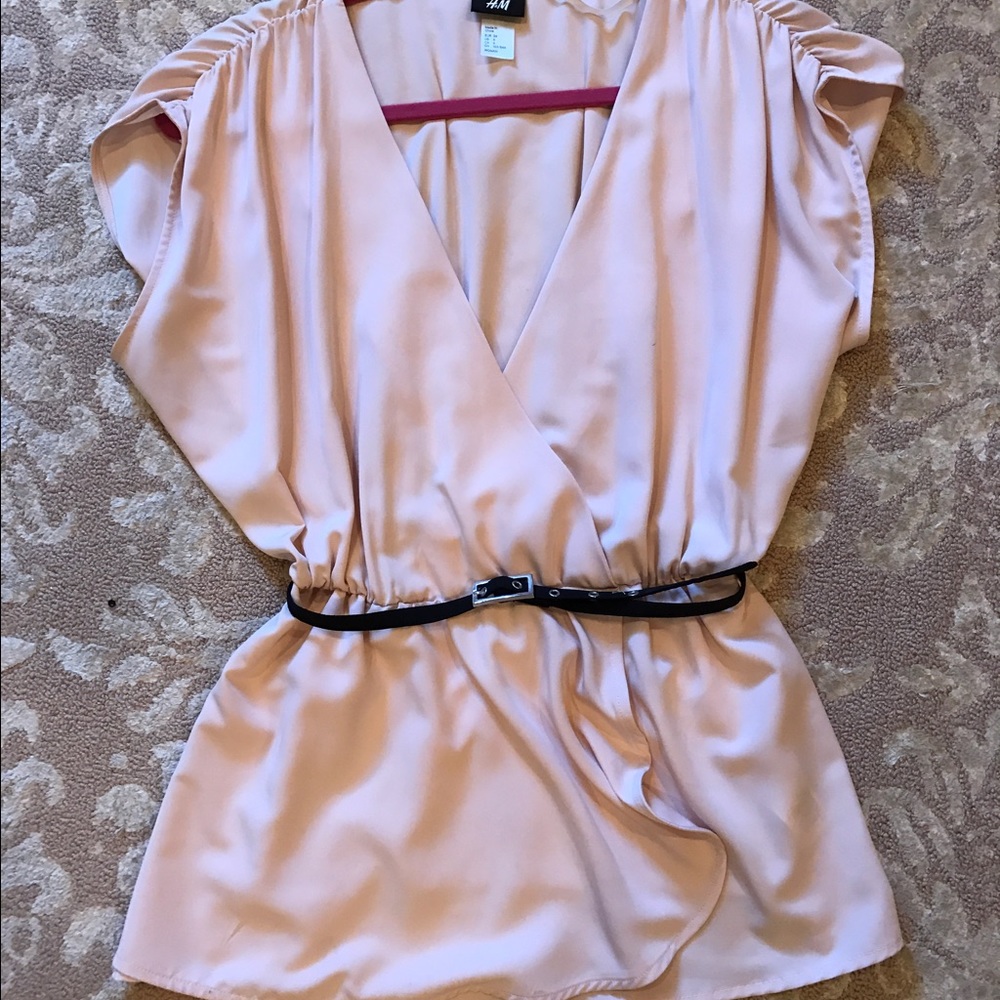 Fun flirty Pink blouse!