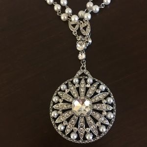 Pearl statement necklace