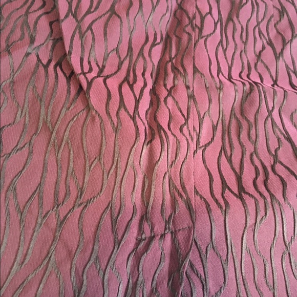 🔥LAST DAY TIL MOVE🔥Ann Taylor plum&black skirt - Picture 3 of 5