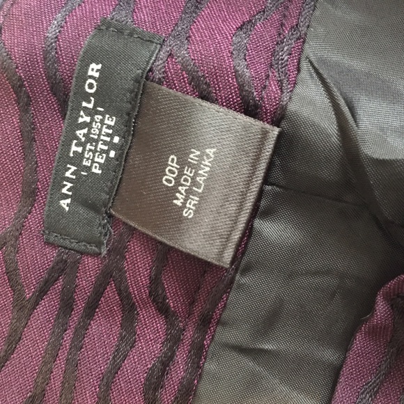 🔥LAST DAY TIL MOVE🔥Ann Taylor plum&black skirt - Picture 4 of 5