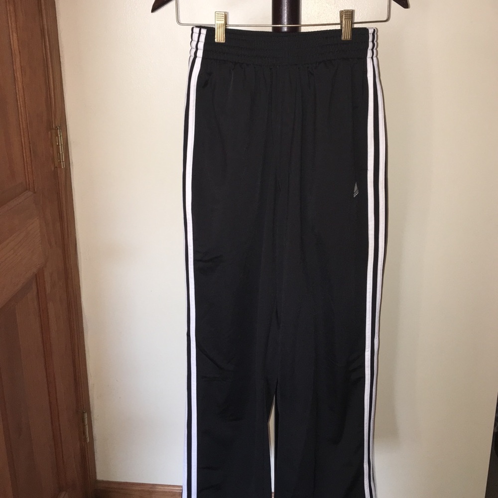 ADIDAS sweats
