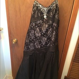 Black prom/homecoming dress