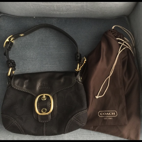 Coach Handbags - Good looking black coach.