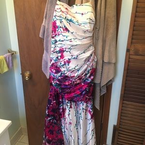 White prom/homecoming dress