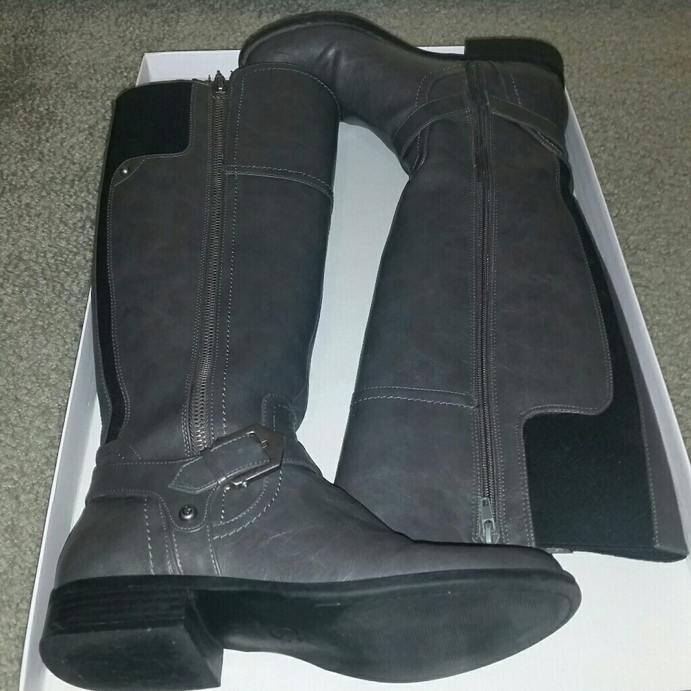 Hailee G by Guess riding boots
