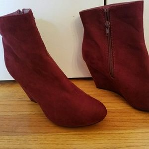 ATMOSPHERE gorgeous booties EUC!