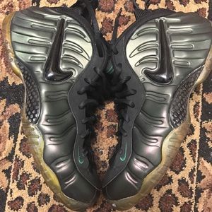 Pine green Foamposite