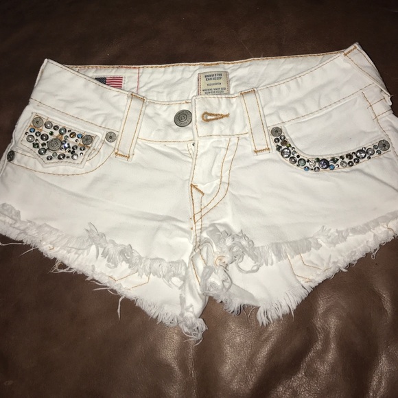 TRUE RELIGION SHORTS - Picture 3 of 4