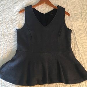 Banana Reoubluc peplum top