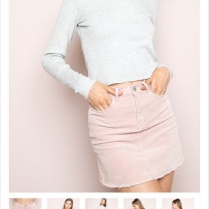 BRANDY LIGHT PINK SKIRT NEVER WORN***^*^**